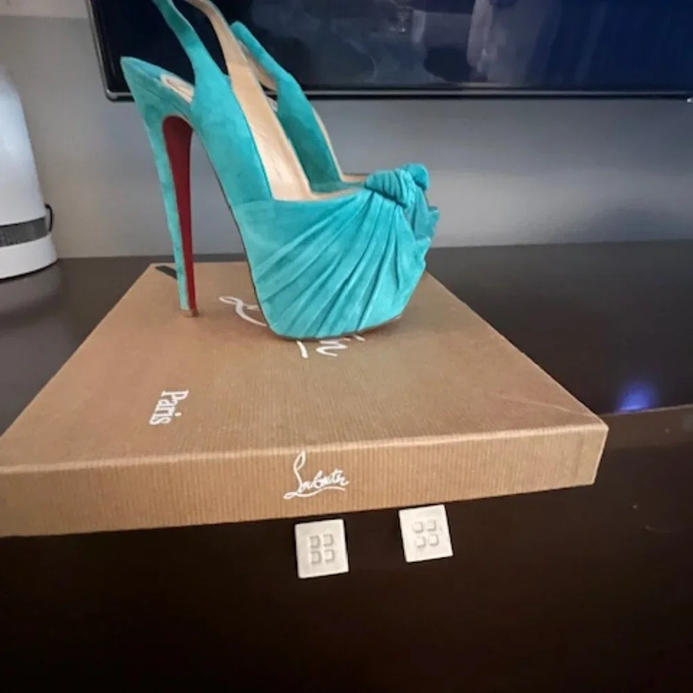 Christian Louboutin Aqua blue heels - Picture 2 of 2